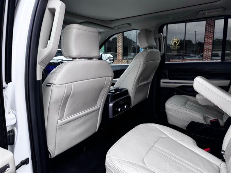 
								2020 Ford Expedition Platinum full									