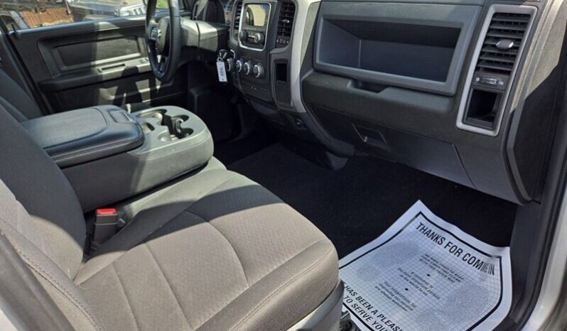 
								2019 RAM 1500 Classic Express full									