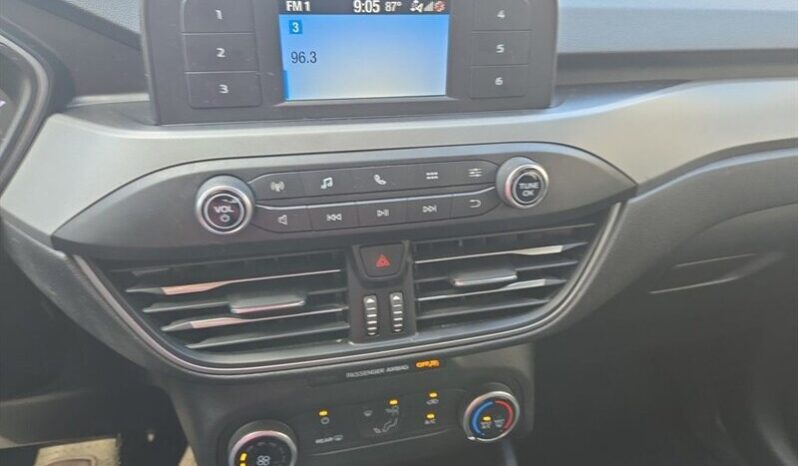 
								2020 Ford Escape S full									