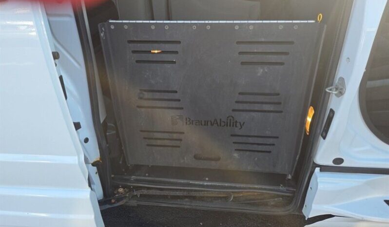 
								2019 Dodge Grand Caravan SE full									