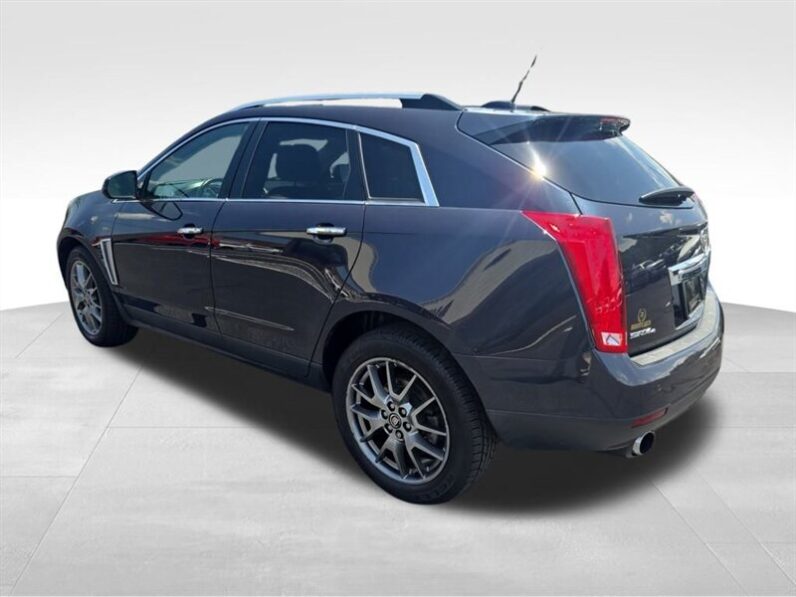 
								2016 Cadillac SRX Performance full									