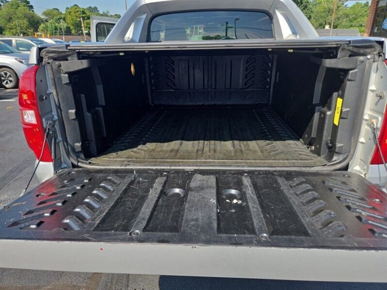 
								2013 Chevrolet Avalanche LT full									