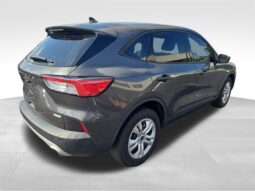 
										2020 Ford Escape S full									