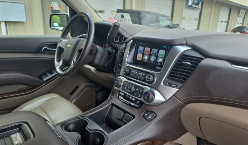 
								2017 Chevrolet Tahoe LT Z71 full									