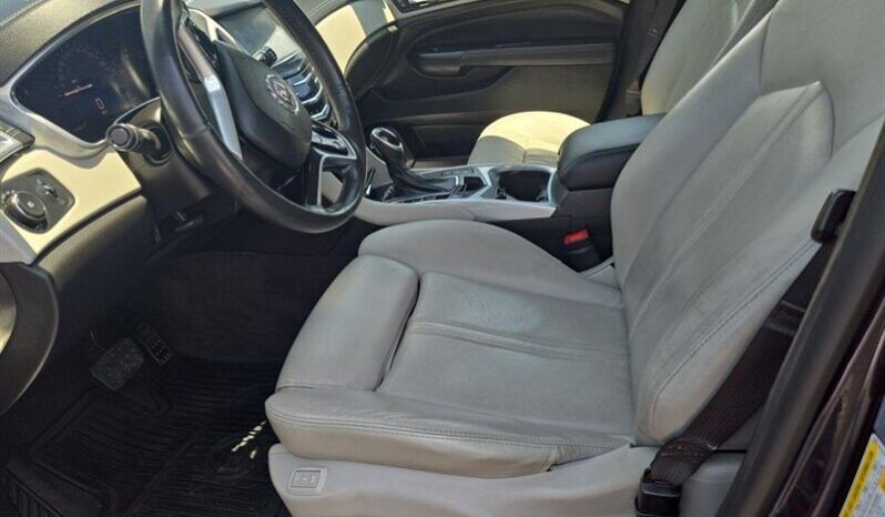 
								2016 Cadillac SRX Performance full									