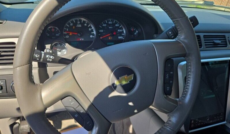 
								2013 Chevrolet Avalanche LT full									
