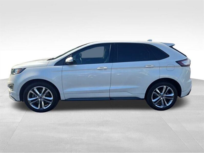 
								2016 Ford Edge Sport full									