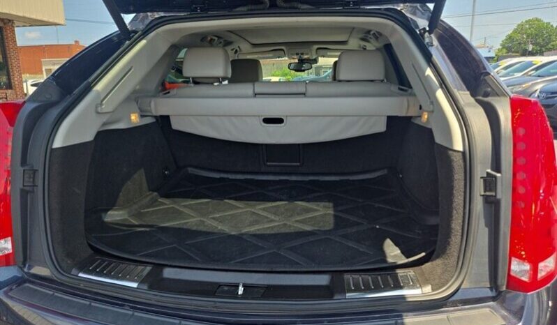 
								2016 Cadillac SRX Performance full									