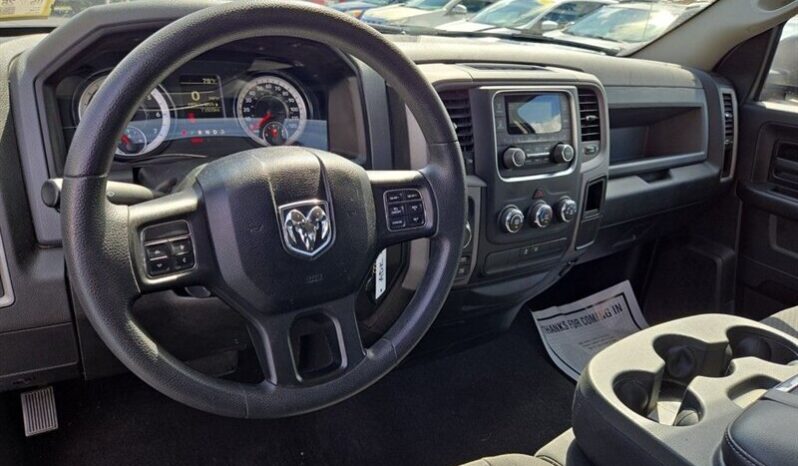 
								2019 RAM 1500 Classic Express full									