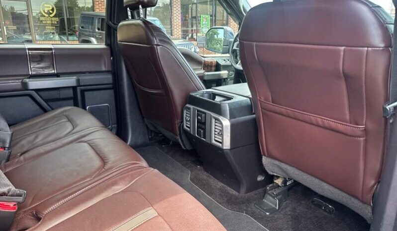 
								2015 Ford F-150 Platinum full									