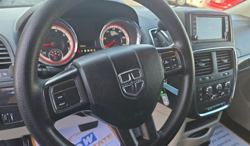 
								2019 Dodge Grand Caravan SE full									