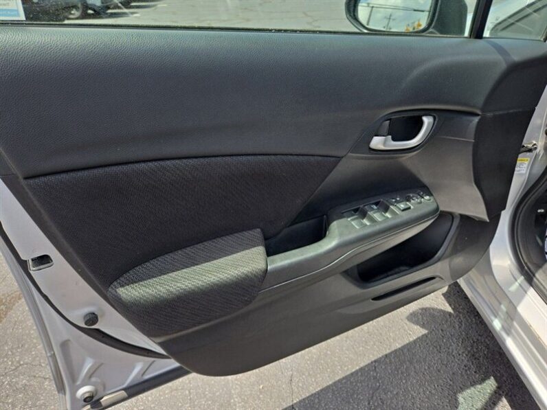 
								2013 Honda Civic LX full									