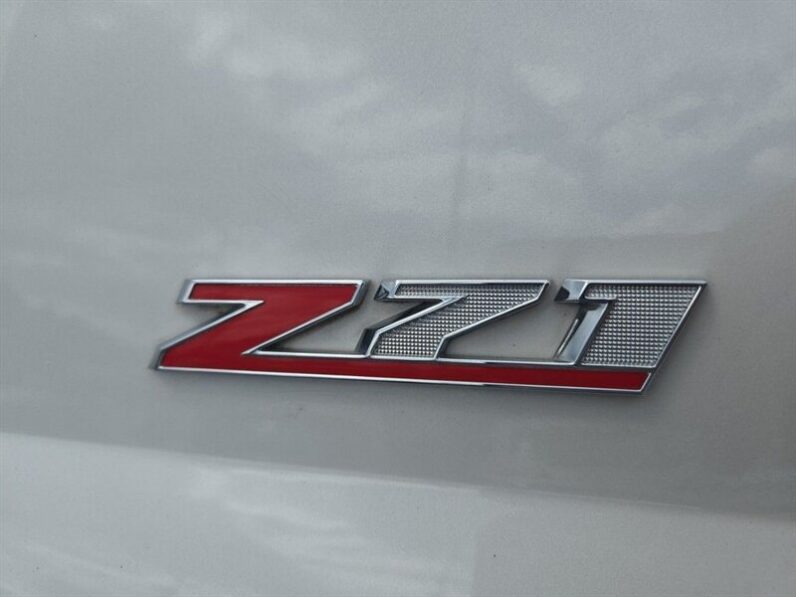
								2017 Chevrolet Tahoe LT Z71 full									