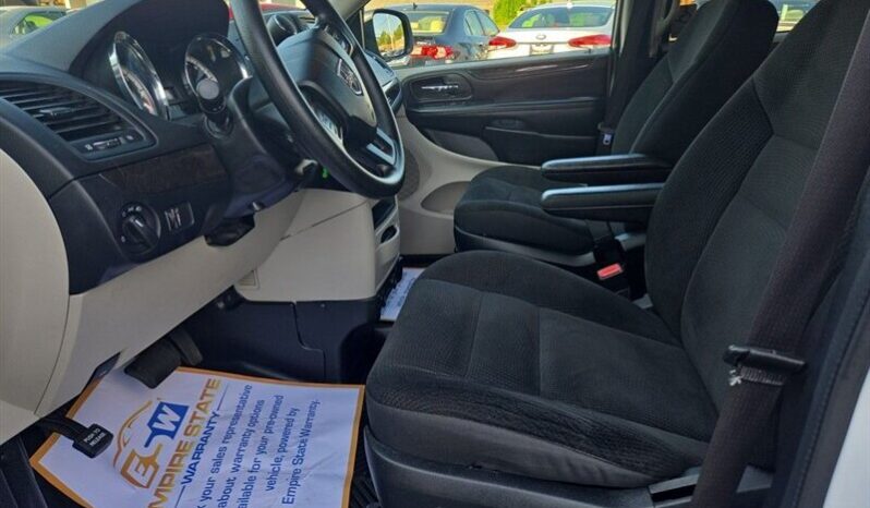 
								2019 Dodge Grand Caravan SE full									
