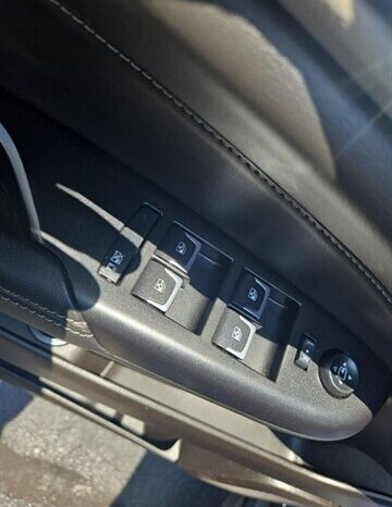 
								2016 Cadillac SRX Performance full									
