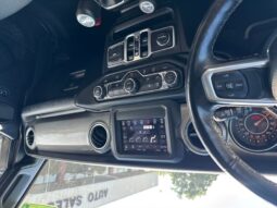
										2018 Jeep Wrangler Unlimited Unlimited Sahara full									