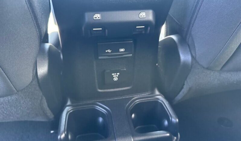 
								2018 Jeep Wrangler Unlimited Unlimited Sahara full									