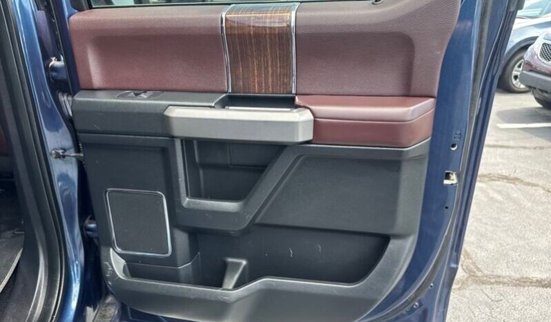 
								2015 Ford F-150 Platinum full									