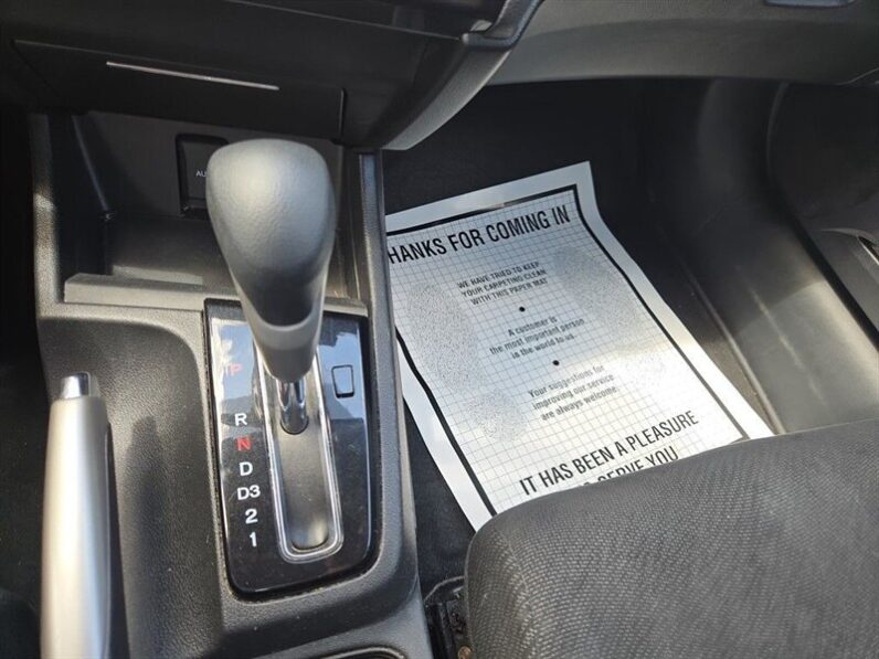 
								2013 Honda Civic LX full									