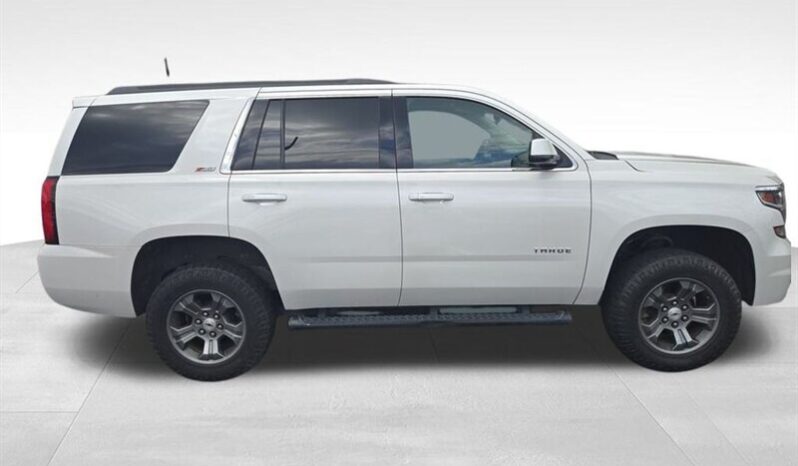 
								2017 Chevrolet Tahoe LT Z71 full									