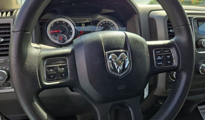 
								2019 RAM 1500 Classic Express full									