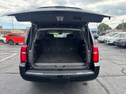 
										2017 Chevrolet Suburban Premier full									