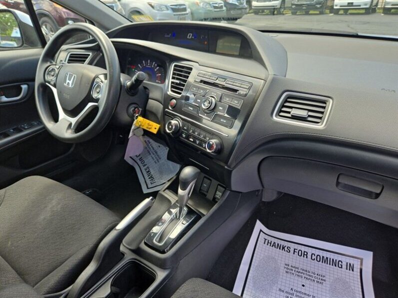 
								2013 Honda Civic LX full									