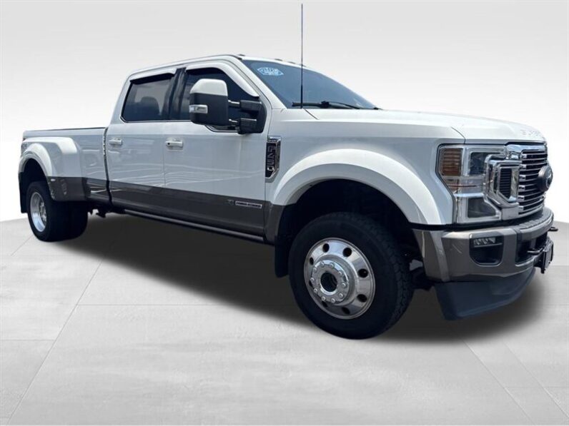 
								2022 Ford F-450 Super Duty King Ranch DRW full									