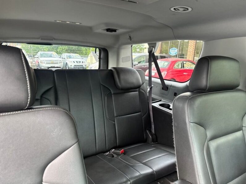
								2017 Chevrolet Suburban Premier full									