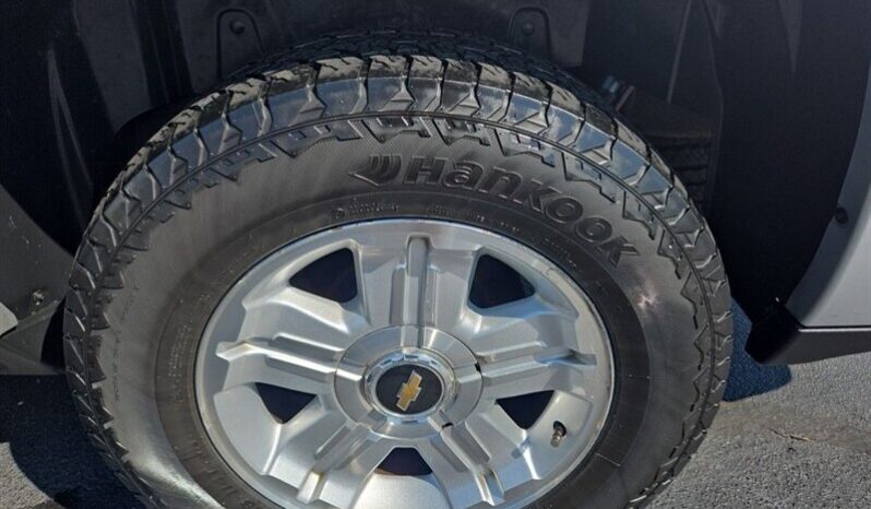 
								2013 Chevrolet Avalanche LT full									