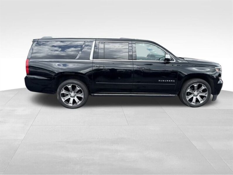 
								2017 Chevrolet Suburban Premier full									