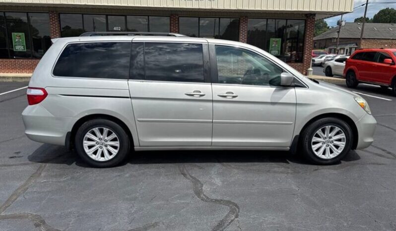 
								2005 Honda Odyssey Touring full									