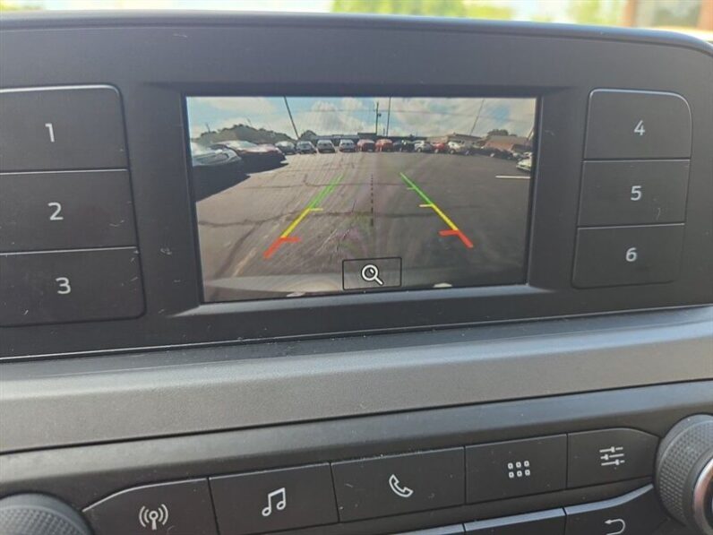 
								2020 Ford Escape S full									