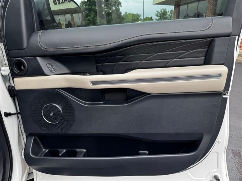 
								2020 Ford Expedition Platinum full									