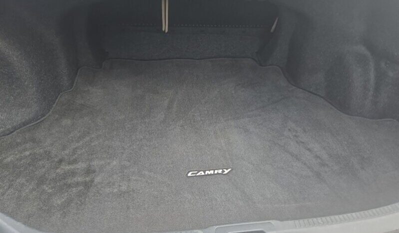 
								2013 Toyota Camry LE full									