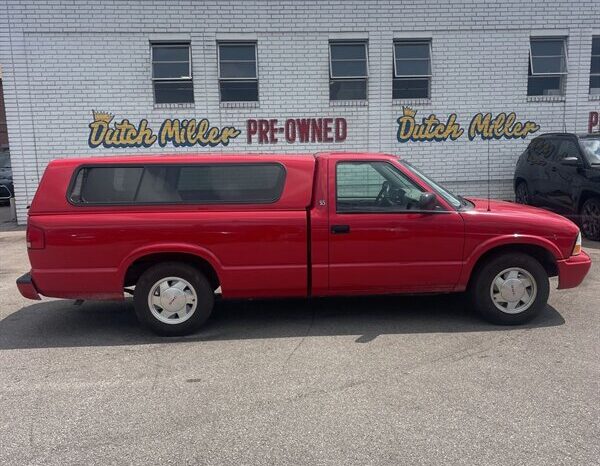 
								2003 GMC Sonoma SLS full									