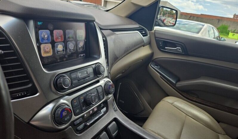 
								2017 Chevrolet Tahoe LT Z71 full									