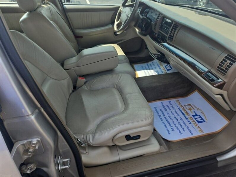 
								2005 Buick Park Avenue Base full									