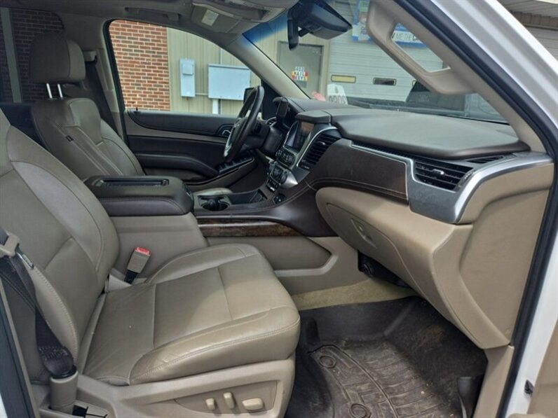 
								2017 Chevrolet Tahoe LT Z71 full									