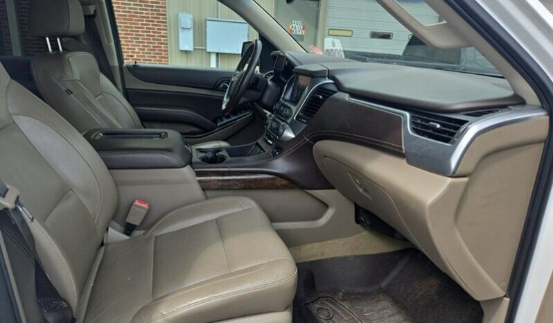 
								2017 Chevrolet Tahoe LT Z71 full									
