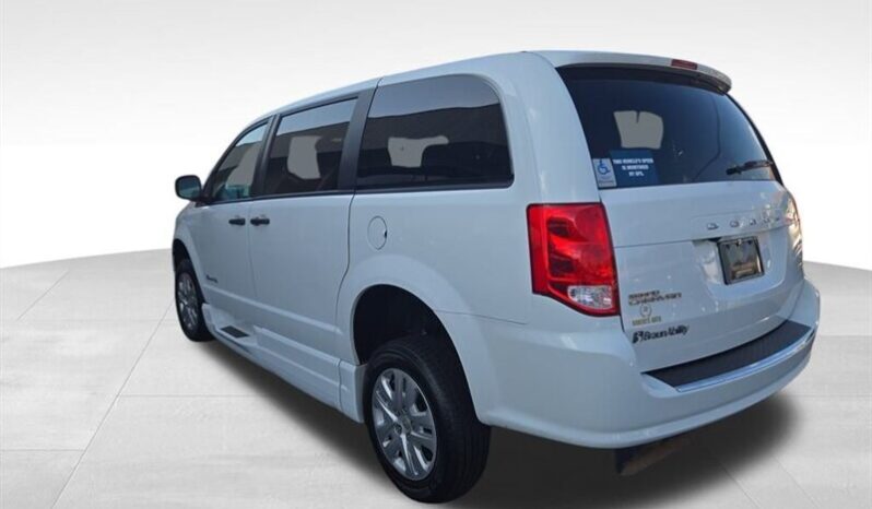 
								2019 Dodge Grand Caravan SE full									
