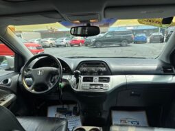 
										2005 Honda Odyssey Touring full									