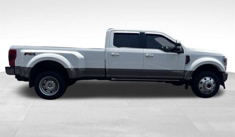 
								2022 Ford F-450 Super Duty King Ranch DRW full									