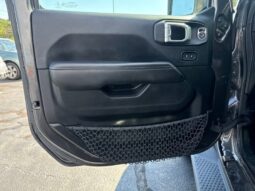 
										2018 Jeep Wrangler Unlimited Unlimited Sahara full									