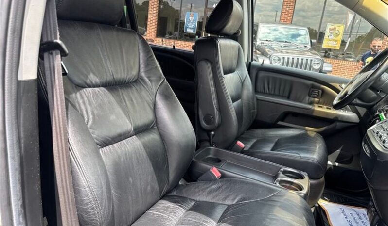 
								2005 Honda Odyssey Touring full									