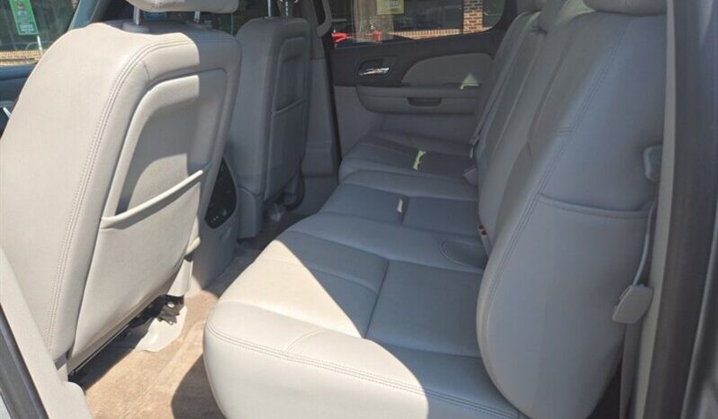 
								2013 Chevrolet Avalanche LT full									