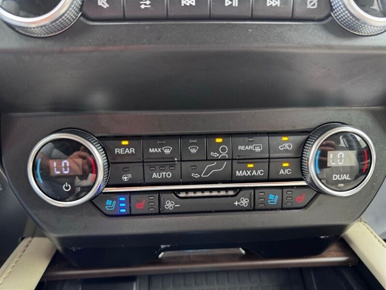
								2020 Ford Expedition Platinum full									