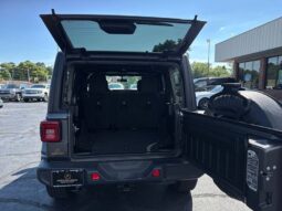 
										2018 Jeep Wrangler Unlimited Unlimited Sahara full									