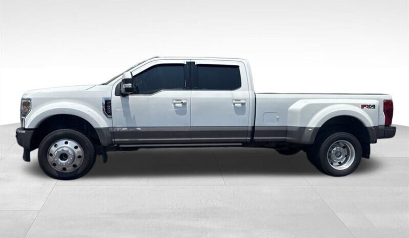 
								2022 Ford F-450 Super Duty King Ranch DRW full									
