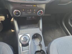 
										2020 Ford Escape S full									
